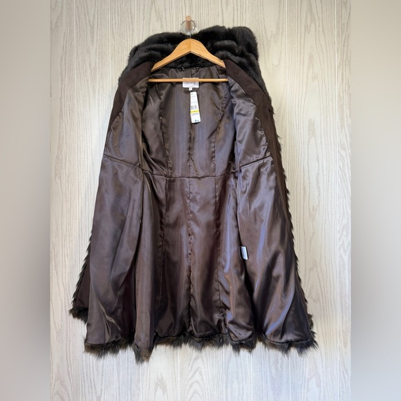 Laundry by Shelli Segal Faux Fur Brown Hooded Winter Coat Size M NWT - Picture 4 of 9
